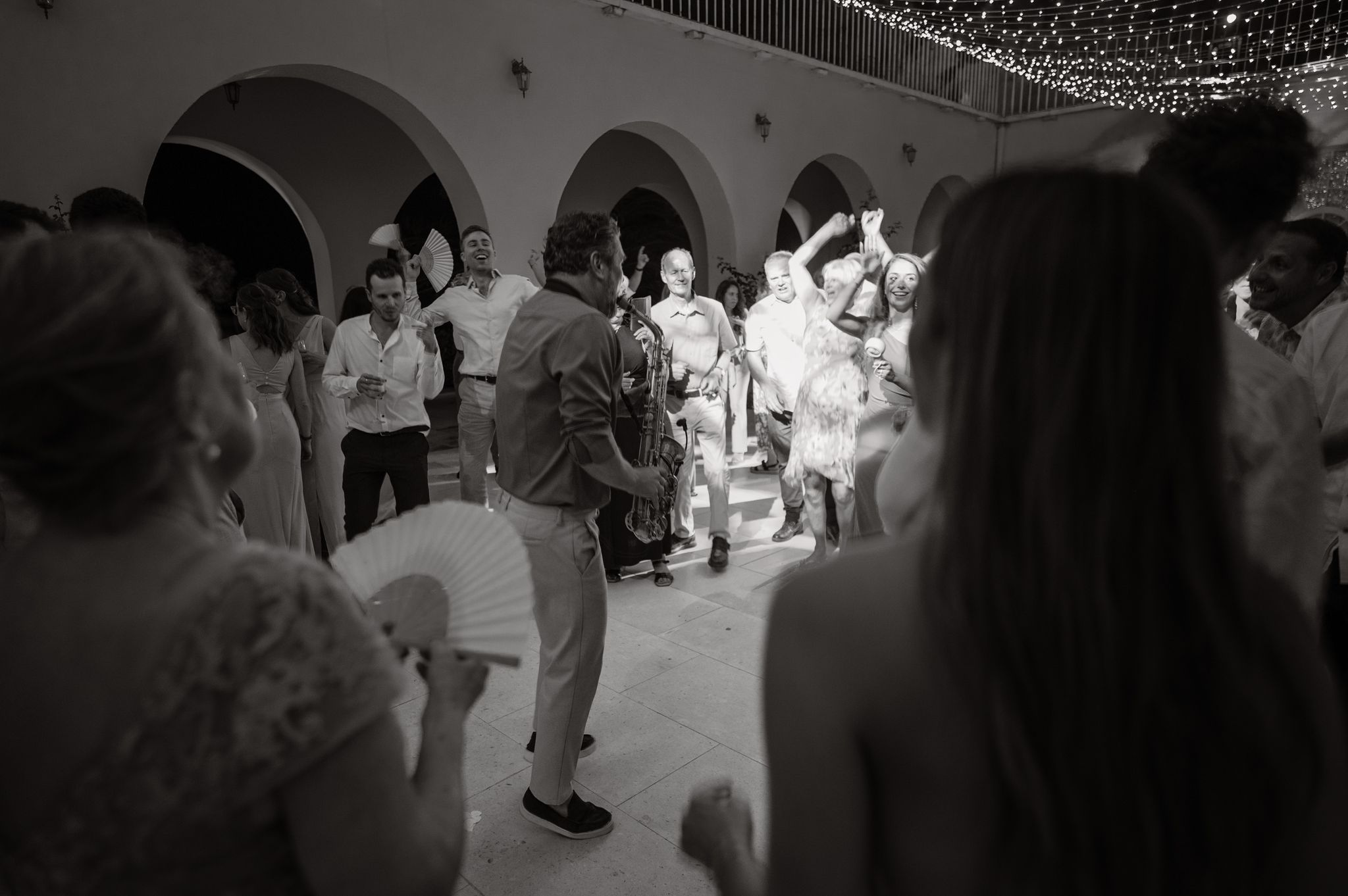 Ilex Saxman svira među uzvanicima na luksuznom vjenčanju